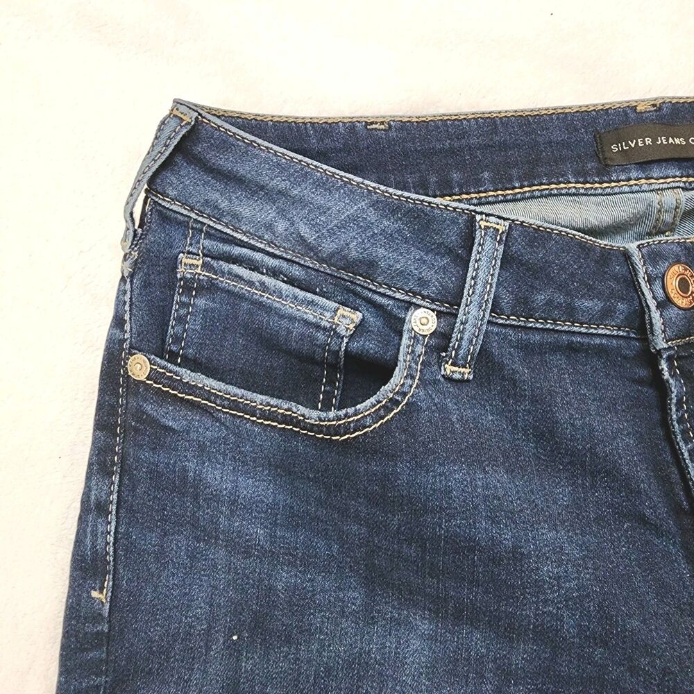 Silver Jeans Womens W32 x L22 Avery Capri Mid Rise Super Stretch Dark Wash Blue - Picture 5 of 10